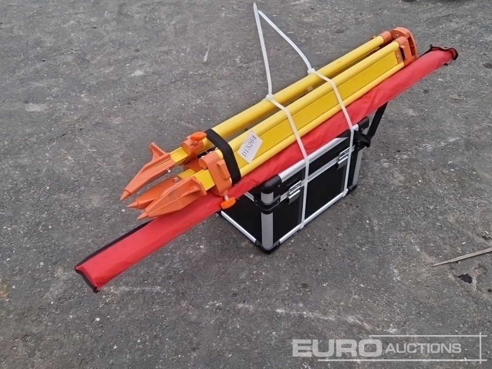 Unused 2025 SKLP Laser Level, Self-Levelling Rotary Laser Level with Batteries, Receiver, Tripod, Grade Rod - Equipo de taller: foto 4 Unused 2025 SKLP Laser Level, Self-Levelling Rotary Laser Level with Batteries, Receiver, Tripod, Grade Rod - Equipo de taller: foto 4