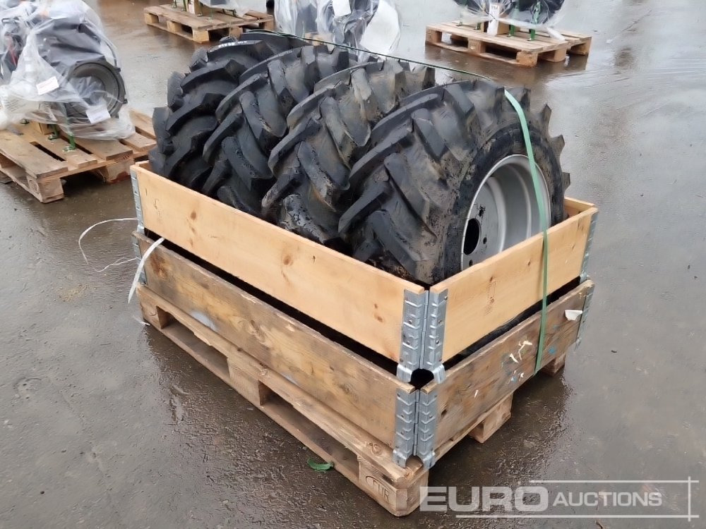 Unused Yanmar 3TNV70-VNSV Diesel Engines (2 of) - Motor: foto 2 Unused Yanmar 3TNV70-VNSV Diesel Engines (2 of) - Motor: foto 2