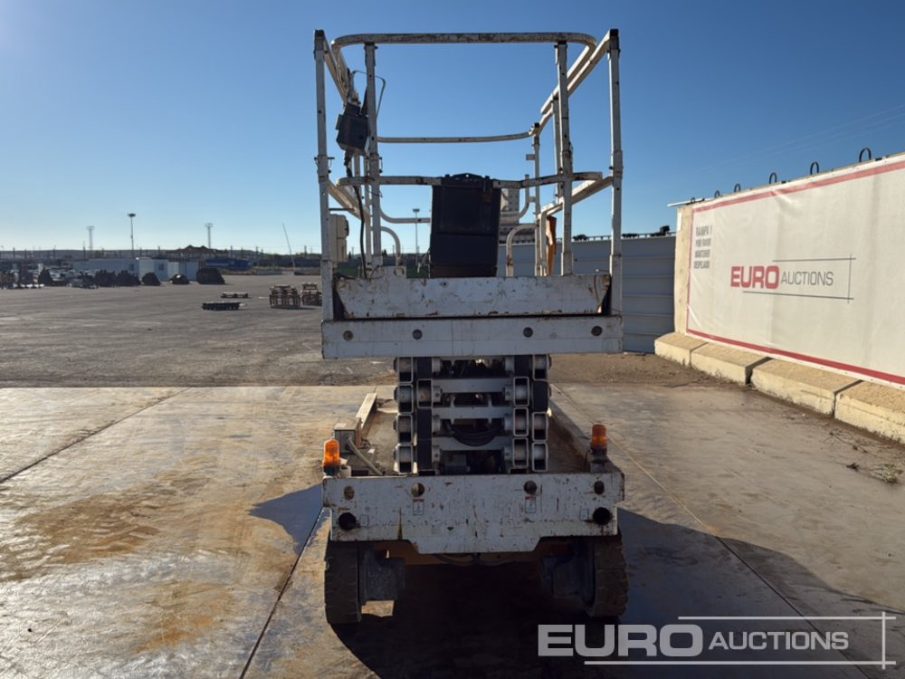 2014 Haulotte Compact 12 - Plataforma de tijeras: foto 4 2014 Haulotte Compact 12 - Plataforma de tijeras: foto 4