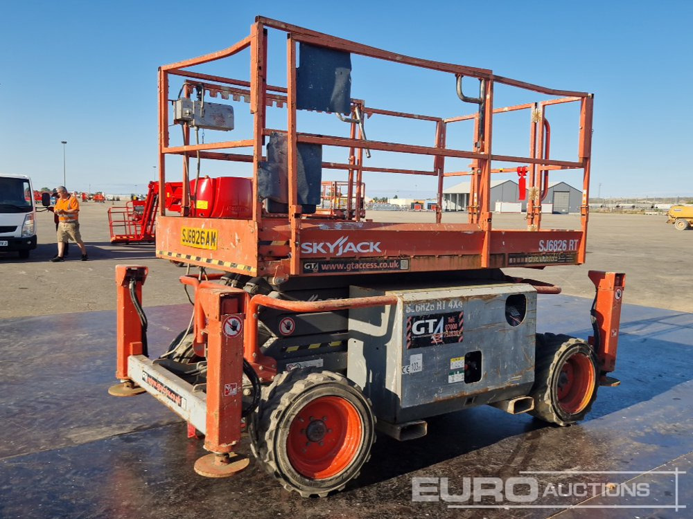 2015 SkyJack SJ6826RT - Plataforma elevadora: foto 5 2015 SkyJack SJ6826RT - Plataforma elevadora: foto 5