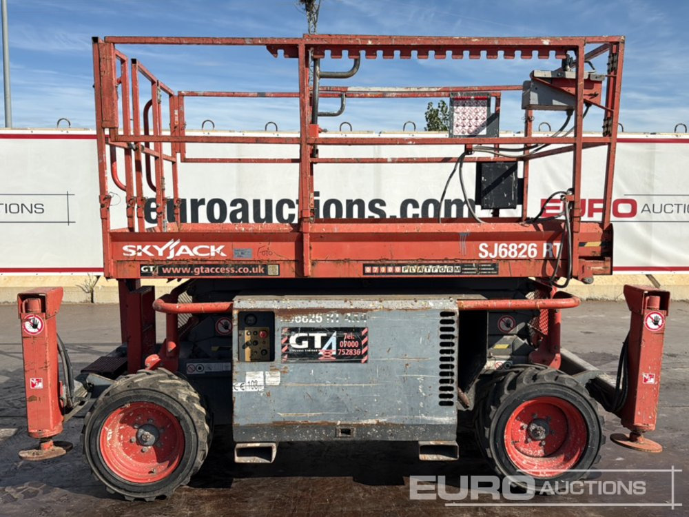 2015 SkyJack SJ6826RT - Plataforma elevadora: foto 2 2015 SkyJack SJ6826RT - Plataforma elevadora: foto 2
