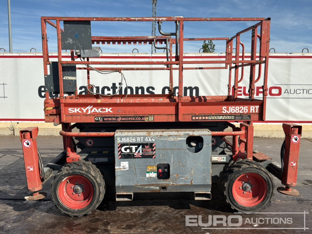 Plataforma elevadora 2015 SkyJack SJ6826RT: foto 6