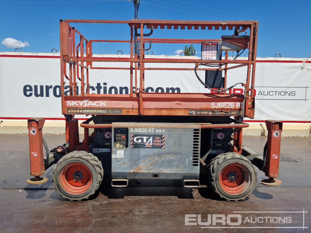 2015 SkyJack SJ6826RT - Plataforma elevadora: foto 2 2015 SkyJack SJ6826RT - Plataforma elevadora: foto 2