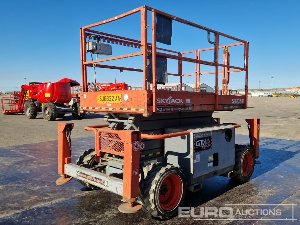 2015 SkyJack SJ6832RT - Plataforma elevadora: foto 5 2015 SkyJack SJ6832RT - Plataforma elevadora: foto 5