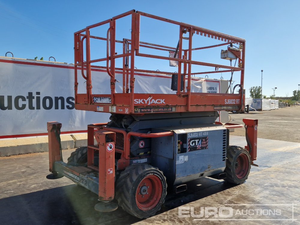 2015 SkyJack SJ6832RT - Plataforma elevadora: foto 1 2015 SkyJack SJ6832RT - Plataforma elevadora: foto 1