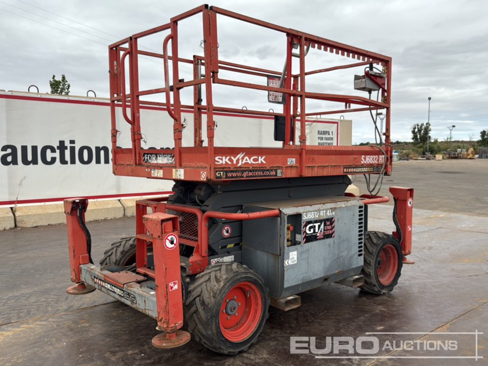 2015 SkyJack SJ6832RT - Plataforma elevadora: foto 5 2015 SkyJack SJ6832RT - Plataforma elevadora: foto 5
