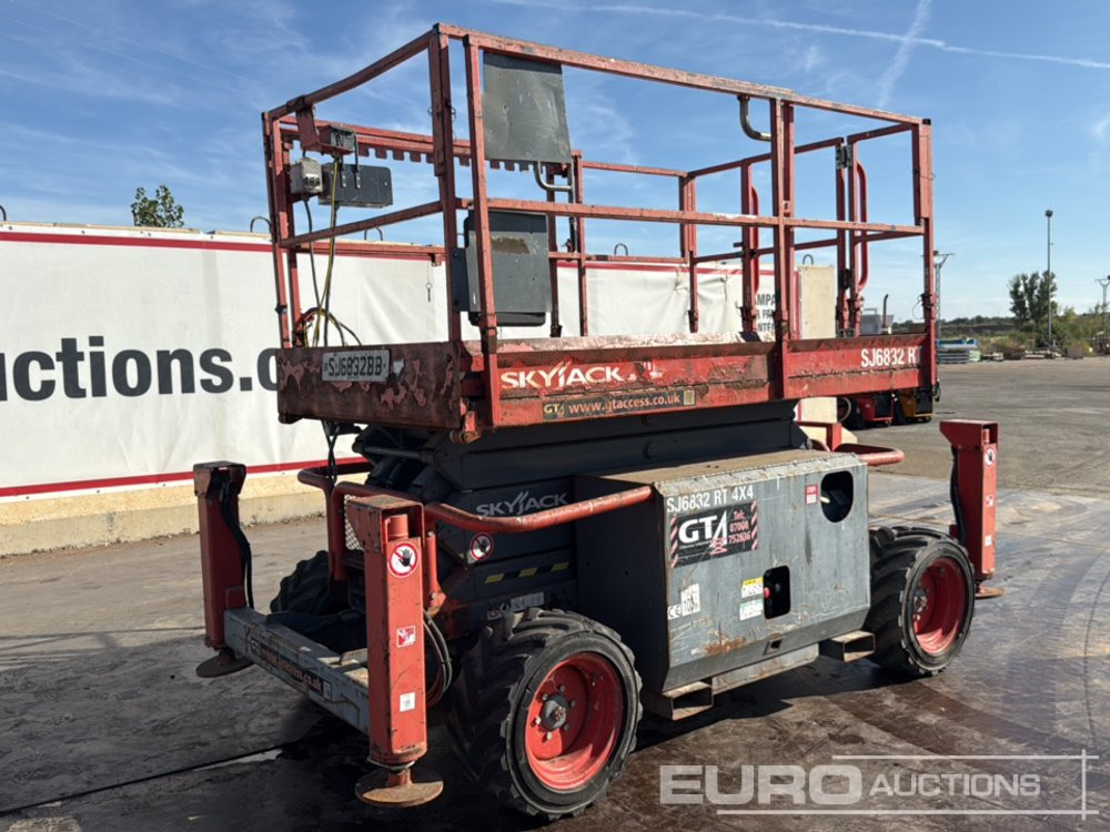 2015 SkyJack SJ6832RT - Plataforma elevadora: foto 1 2015 SkyJack SJ6832RT - Plataforma elevadora: foto 1