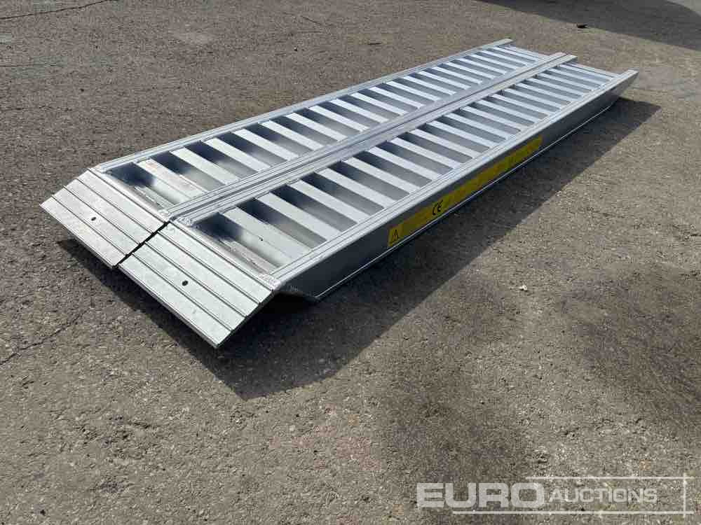 Aluminium Ramp (2 of) (250cm Length, 6Ton Capacity) - Equipo de construcción: foto 5 Aluminium Ramp (2 of) (250cm Length, 6Ton Capacity) - Equipo de construcción: foto 5