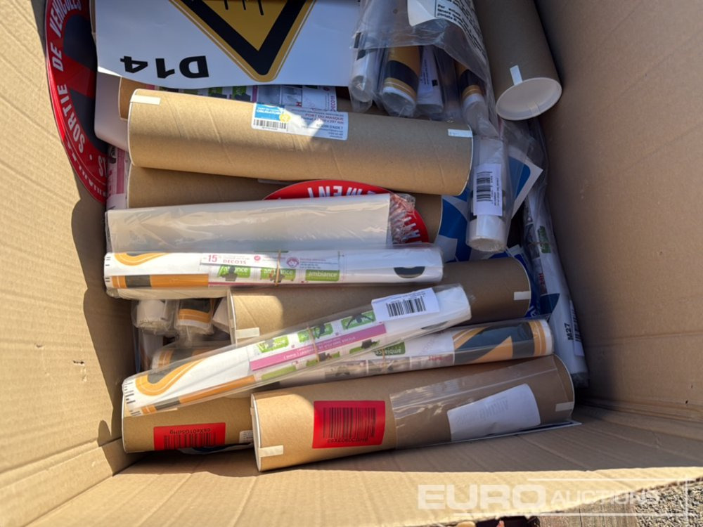 Assorted Traffic Signs In French / Señalización de Seguridad (Frances) - Equipo de construcción: foto 5 Assorted Traffic Signs In French / Señalización de Seguridad (Frances) - Equipo de construcción: foto 5