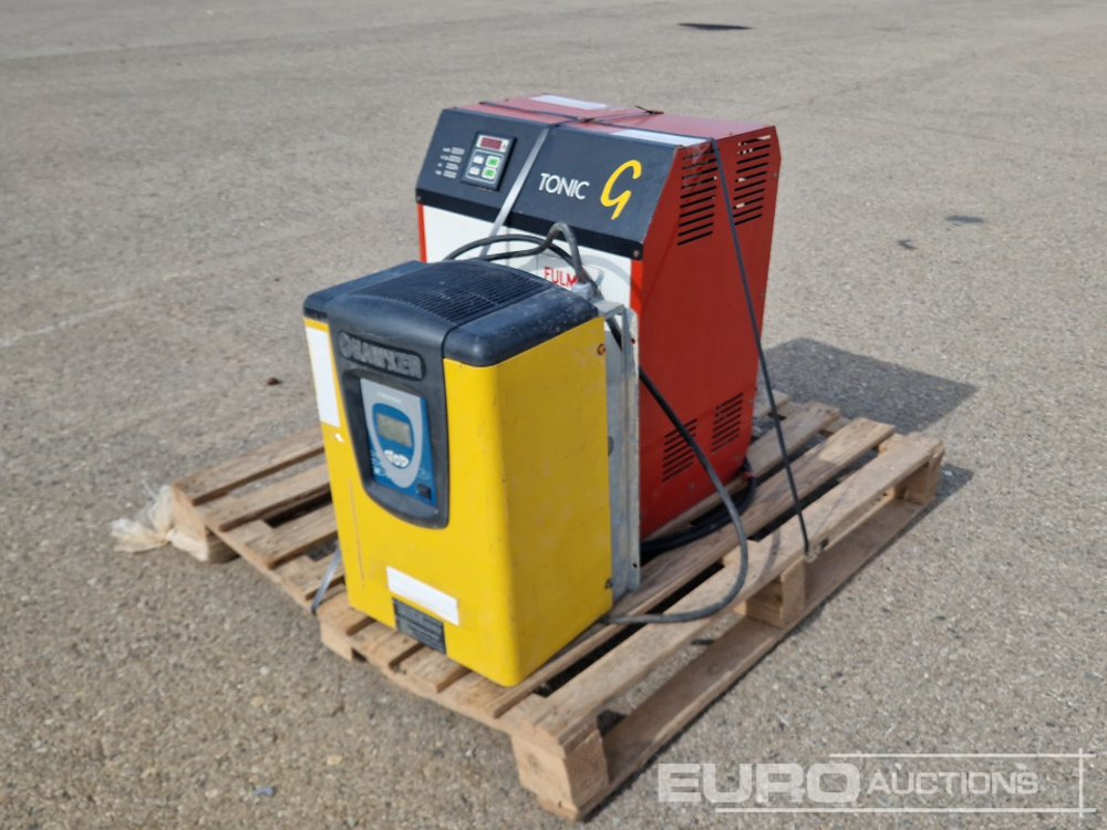 Battery Chargers (2 of) - Equipo de construcción: foto 1 Battery Chargers (2 of) - Equipo de construcción: foto 1