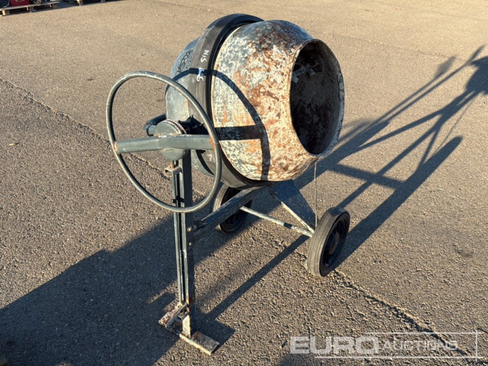 Electric Concrete Mixer - Equipo de construcción: foto 1 Electric Concrete Mixer - Equipo de construcción: foto 1