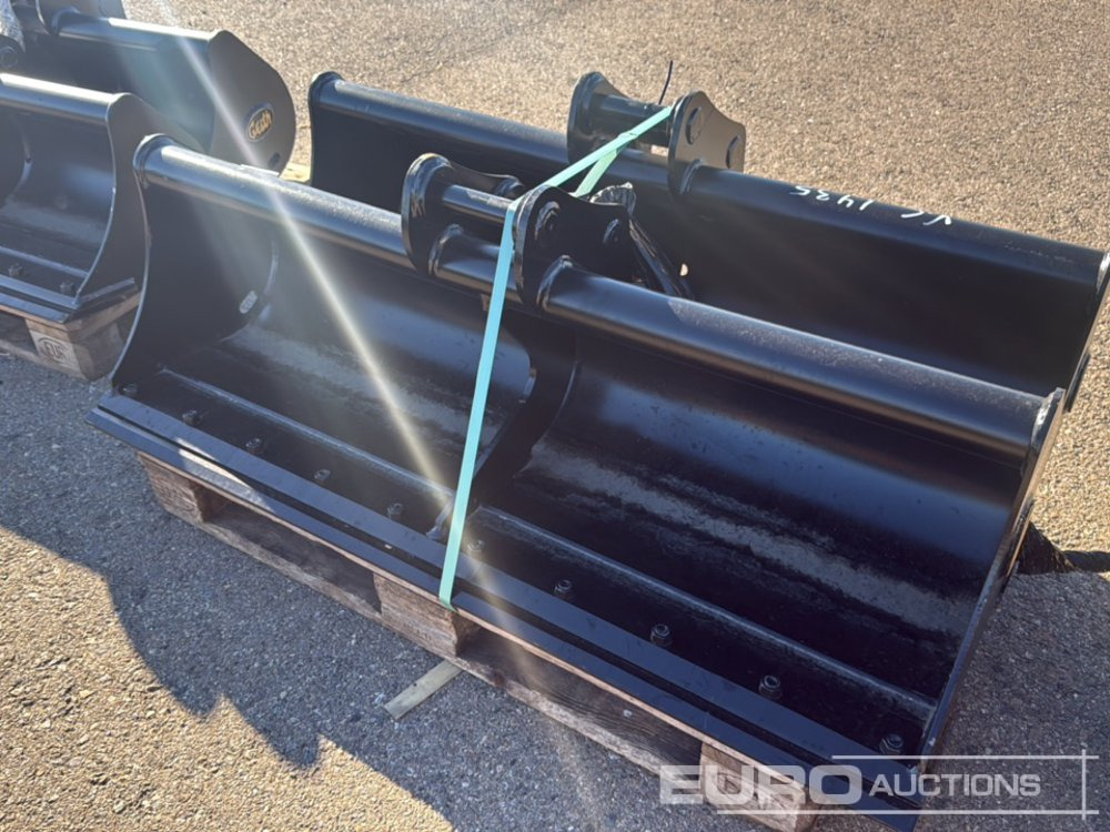 Geith Bucket G04R-1400-4588 to Suit MCR922 (S/Ns 1163051, 1163052) (2 of) - Cazo: foto 2 Geith Bucket G04R-1400-4588 to Suit MCR922 (S/Ns 1163051, 1163052) (2 of) - Cazo: foto 2