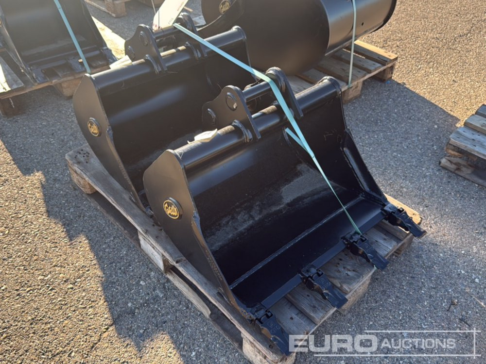 Geith Bucket H03-0700-11702 to Suit MCR1009 (S/Ns 1171864,1171865) (2 of) - Cazo: foto 1 Geith Bucket H03-0700-11702 to Suit MCR1009 (S/Ns 1171864,1171865) (2 of) - Cazo: foto 1