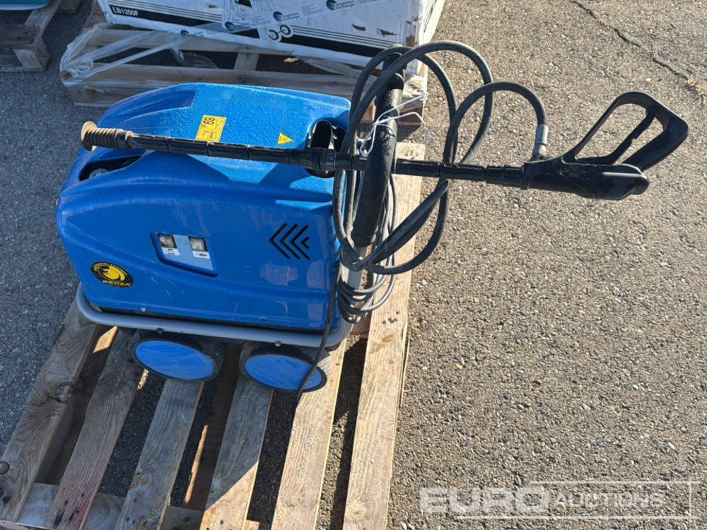 High Pressure Washer - Equipo de construcción: foto 3 High Pressure Washer - Equipo de construcción: foto 3