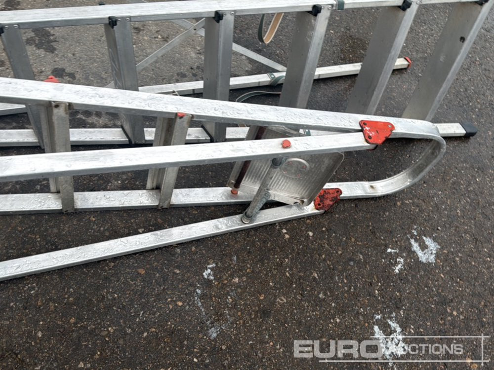 Manual Ladder (2 of) - Equipo de construcción: foto 5 Manual Ladder (2 of) - Equipo de construcción: foto 5