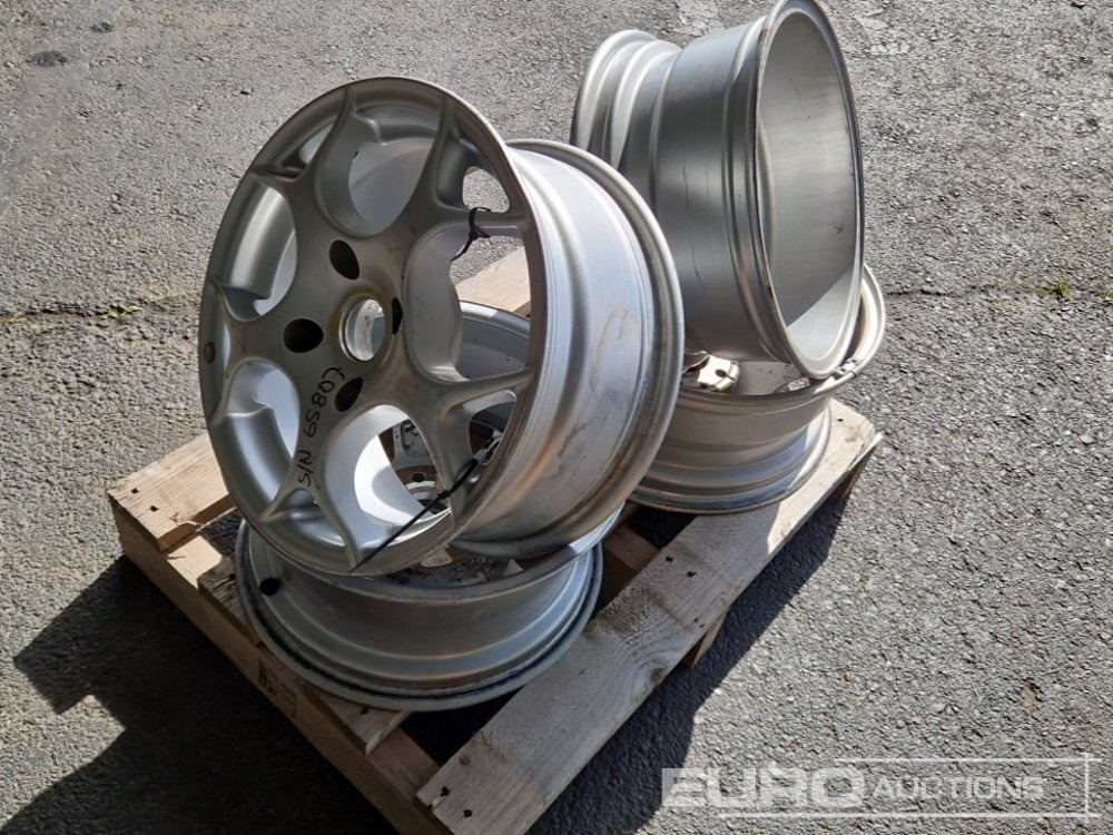 Pallet of 16" Rims (4 of) / Llantas - Neumático: foto 1 Pallet of 16" Rims (4 of) / Llantas - Neumático: foto 1