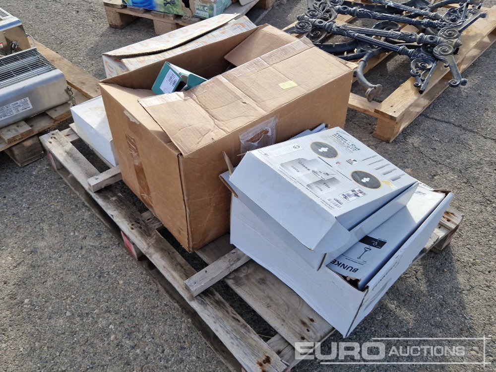 Pallet of Air-Conditioning Auto Parts, Drilling Bits, Ceiling Lamp - Equipo de construcción: foto 3 Pallet of Air-Conditioning Auto Parts, Drilling Bits, Ceiling Lamp - Equipo de construcción: foto 3
