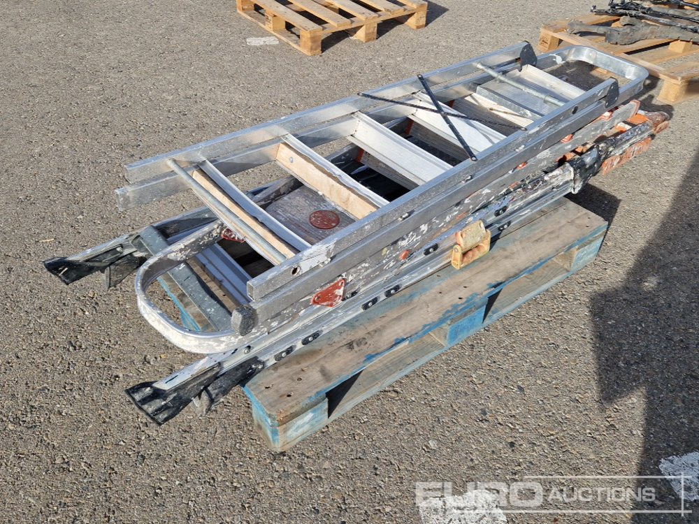 Pallet of Aluminium Ladders (3 of) - Equipo de construcción: foto 2 Pallet of Aluminium Ladders (3 of) - Equipo de construcción: foto 2