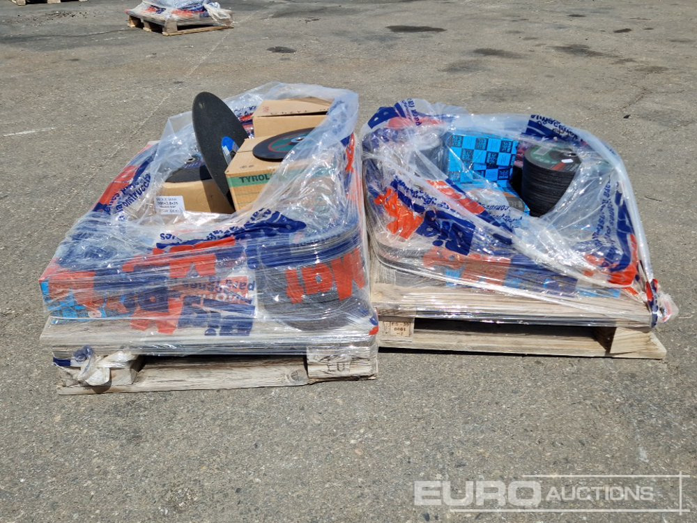 Pallet of Grinder Disks (2 of) / Palet de Discos de Corte y Desgaste - Equipo de construcción: foto 2 Pallet of Grinder Disks (2 of) / Palet de Discos de Corte y Desgaste - Equipo de construcción: foto 2