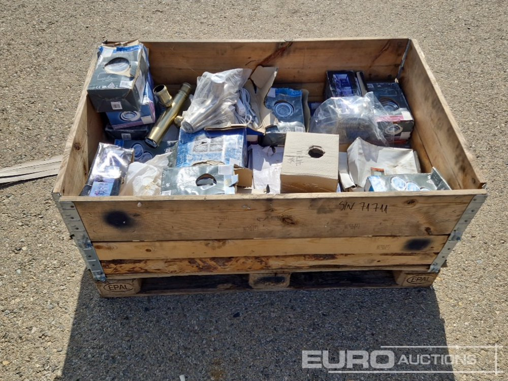 Pallet of Halogen Light Bulbs - Equipo de construcción: foto 5 Pallet of Halogen Light Bulbs - Equipo de construcción: foto 5
