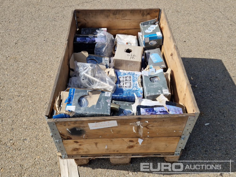 Pallet of Halogen Light Bulbs - Equipo de construcción: foto 4 Pallet of Halogen Light Bulbs - Equipo de construcción: foto 4