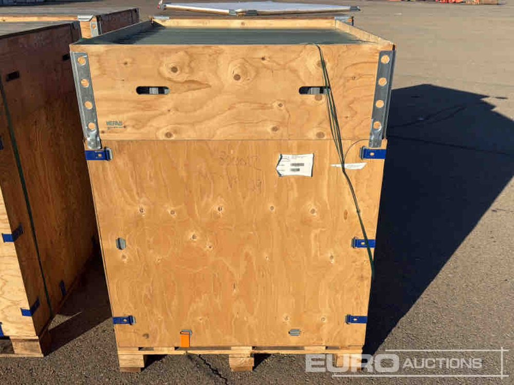 Pallet of Solar Panel (24 of) - Equipo de construcción: foto 1 Pallet of Solar Panel (24 of) - Equipo de construcción: foto 1