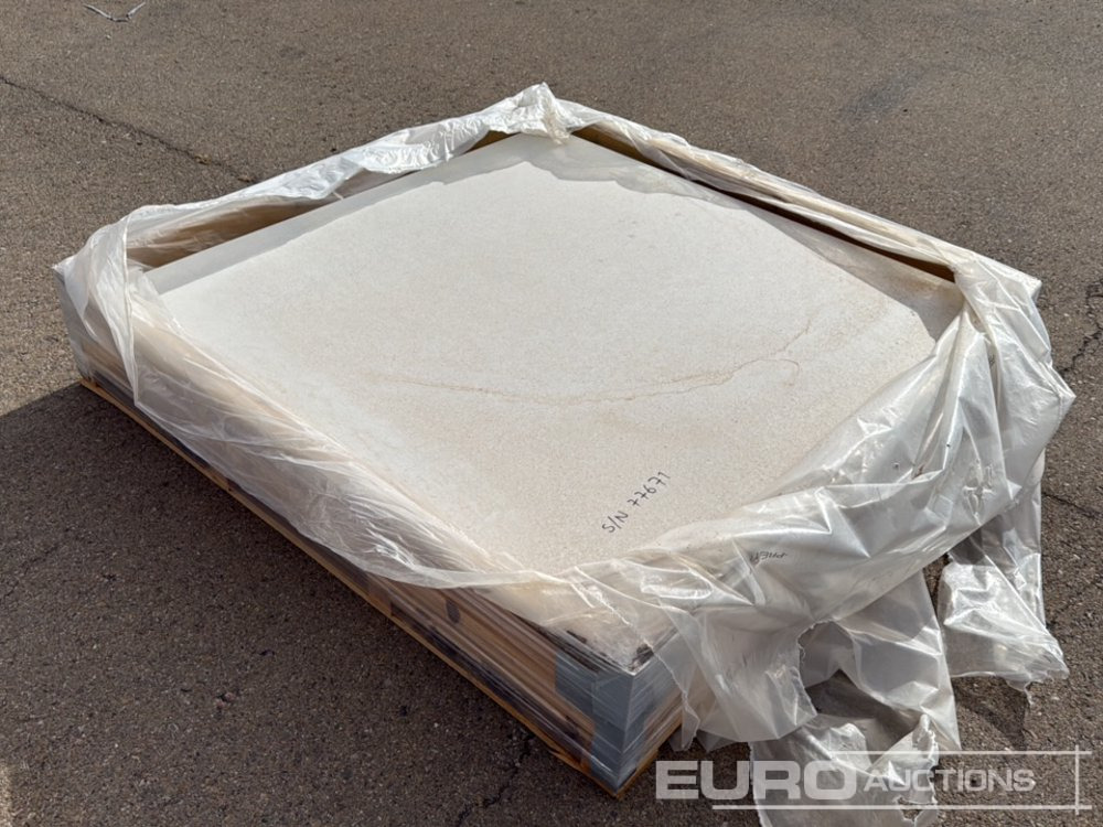 Pallet of Tiles 1,60 x 1,60m (20 Pieces 51.2m2) - Equipo de construcción: foto 1 Pallet of Tiles 1,60 x 1,60m (20 Pieces 51.2m2) - Equipo de construcción: foto 1