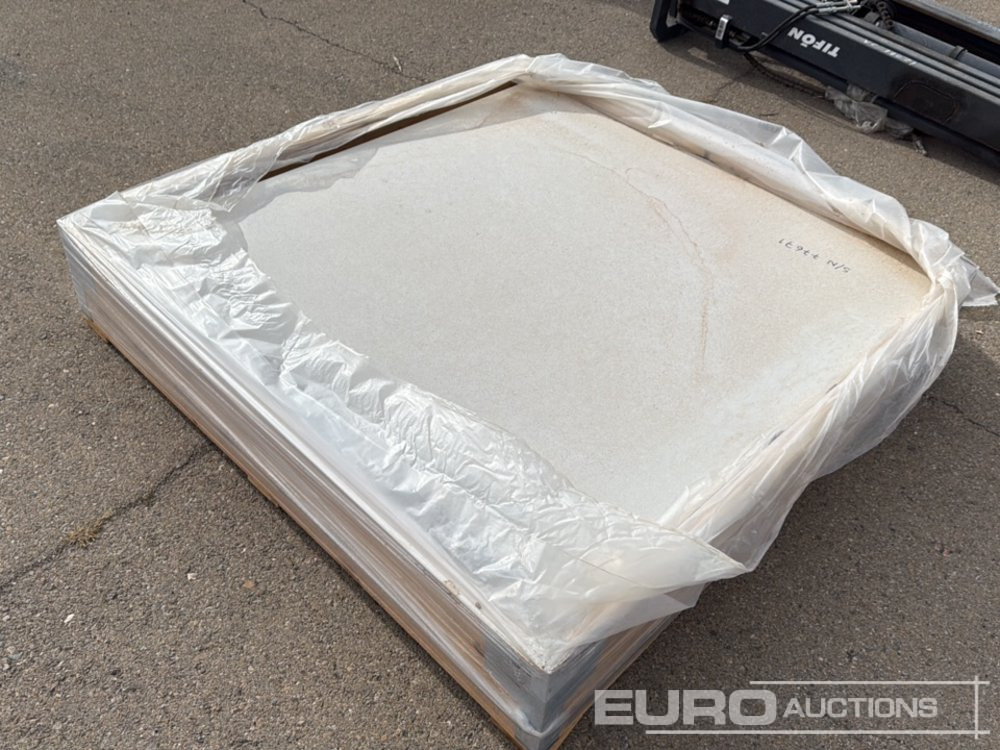 Pallet of Tiles 1,60 x 1,60m (20 Pieces 51.2m2) - Equipo de construcción: foto 4 Pallet of Tiles 1,60 x 1,60m (20 Pieces 51.2m2) - Equipo de construcción: foto 4