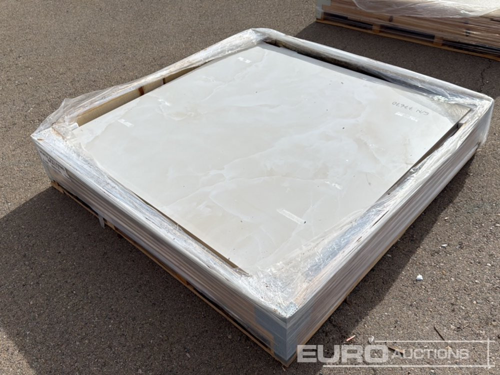 Pallet of Tiles 1,60 x 1,60m (20 Pieces 51.2m2) - Equipo de construcción: foto 4 Pallet of Tiles 1,60 x 1,60m (20 Pieces 51.2m2) - Equipo de construcción: foto 4