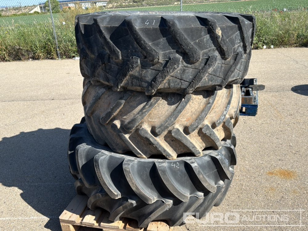 Pallet of Tyres Pireli 420/85-24, Firestone 480/70-28, Alliance 460/70-24 - Neumático: foto 4 Pallet of Tyres Pireli 420/85-24, Firestone 480/70-28, Alliance 460/70-24 - Neumático: foto 4