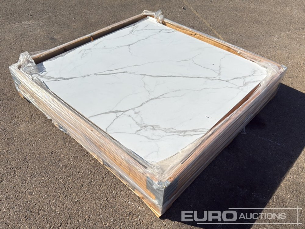 Pallet of tiles 1,60 x 1,60  / Pallet Baldosas - Equipo de construcción: foto 2 Pallet of tiles 1,60 x 1,60  / Pallet Baldosas - Equipo de construcción: foto 2