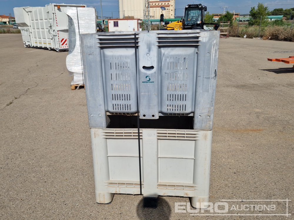 Plastic Palletsize Box (2 of) - Equipo de construcción: foto 4 Plastic Palletsize Box (2 of) - Equipo de construcción: foto 4