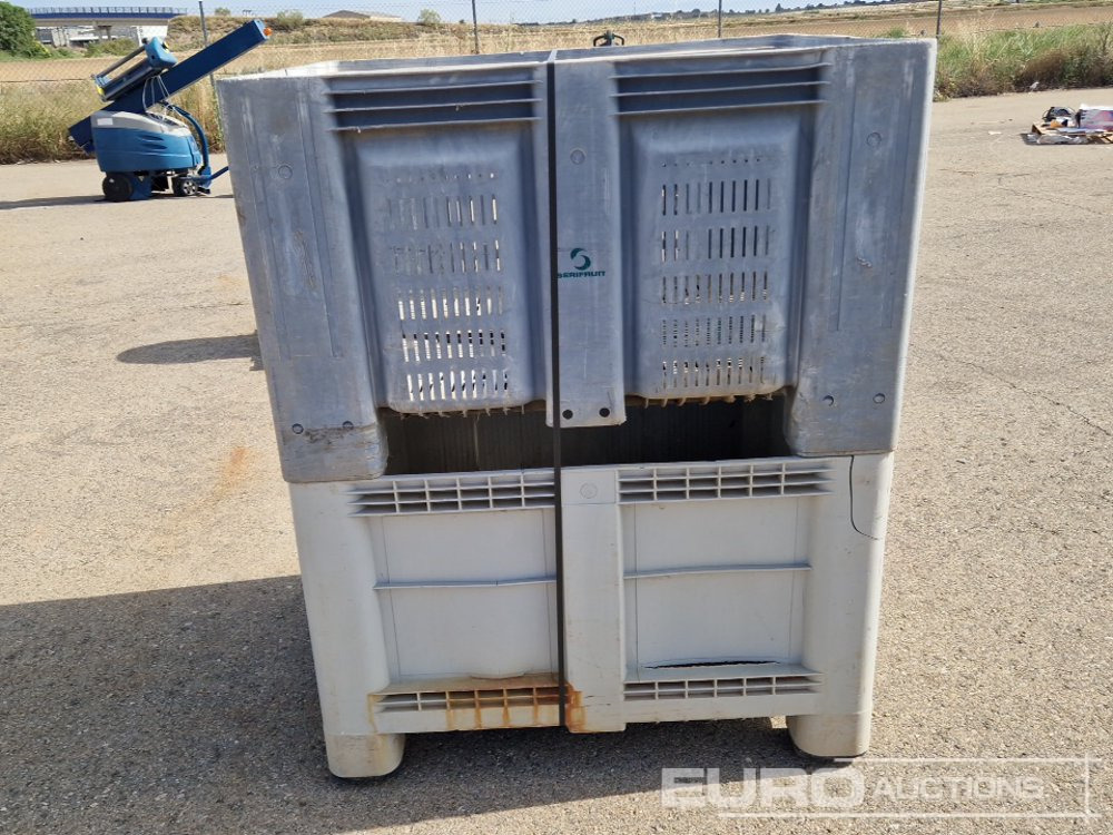 Plastic Palletsize Box (2 of) - Equipo de construcción: foto 2 Plastic Palletsize Box (2 of) - Equipo de construcción: foto 2