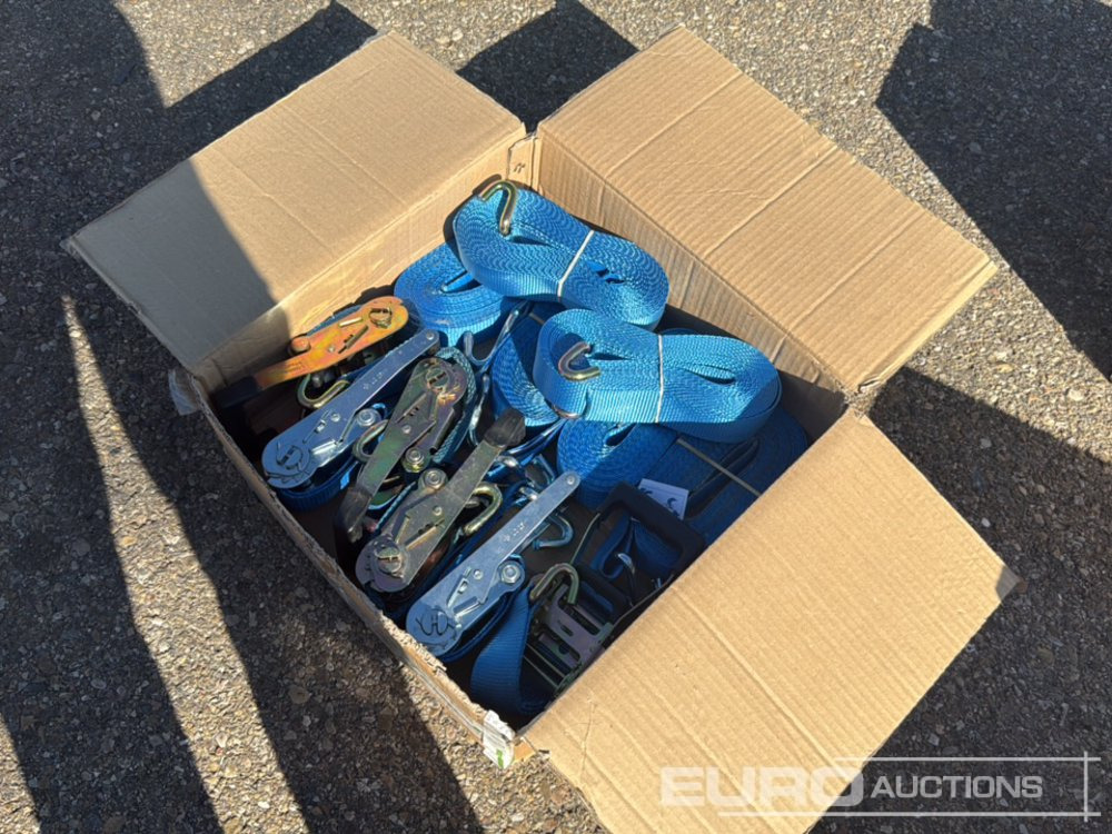 Rachet Straps (6 of) / Cinta de Amarre con Trinquete - Equipo de construcción: foto 1 Rachet Straps (6 of) / Cinta de Amarre con Trinquete - Equipo de construcción: foto 1