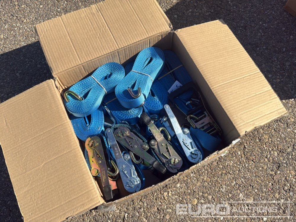 Rachet Straps (6 of) / Cinta de Amarre con Trinquete - Equipo de construcción: foto 4 Rachet Straps (6 of) / Cinta de Amarre con Trinquete - Equipo de construcción: foto 4