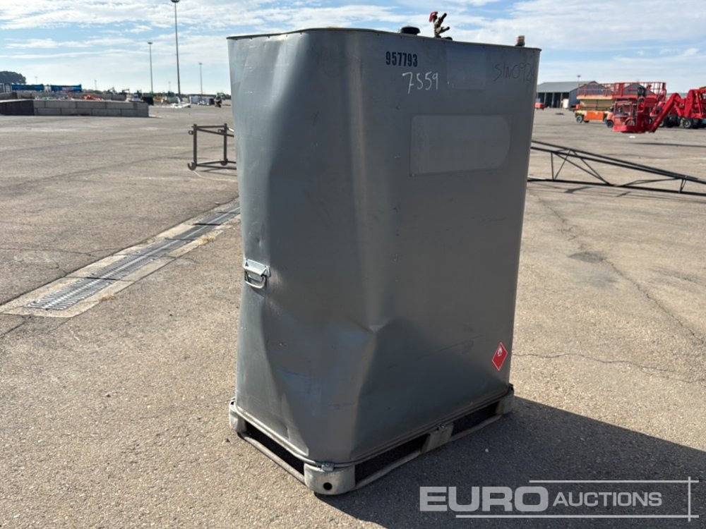SCHUTZ 1000L Fuel Tank - Equipo de construcción: foto 4 SCHUTZ 1000L Fuel Tank - Equipo de construcción: foto 4