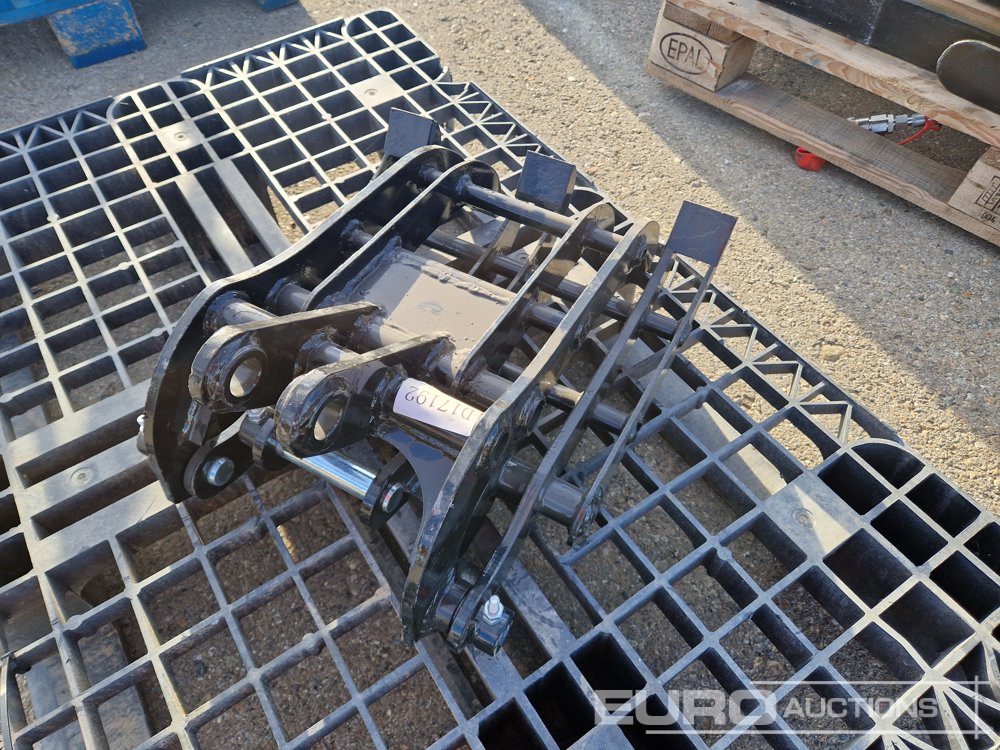 Unused 2025 Captok Grapple to suit 1-2 Excavator / Pinza Hidraúlica para Excavadora 1-2 Toneladas - Pinza de manipulación: foto 4 Unused 2025 Captok Grapple to suit 1-2 Excavator / Pinza Hidraúlica para Excavadora 1-2 Toneladas - Pinza de manipulación: foto 4