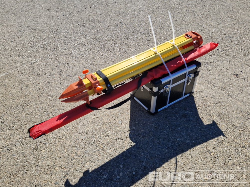 Unused 2025 Captok Self-Leveling Rotary Laser Level With Batteries, Receiver, Tripod, Grade Rod - Equipo de taller: foto 2 Unused 2025 Captok Self-Leveling Rotary Laser Level With Batteries, Receiver, Tripod, Grade Rod - Equipo de taller: foto 2