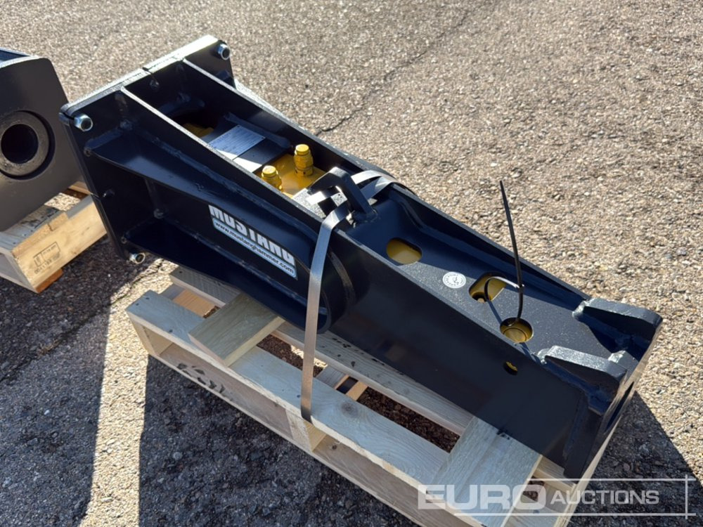 Unused 2025 Mustang HM202 - Martillo hidráulico: foto 4 Unused 2025 Mustang HM202 - Martillo hidráulico: foto 4