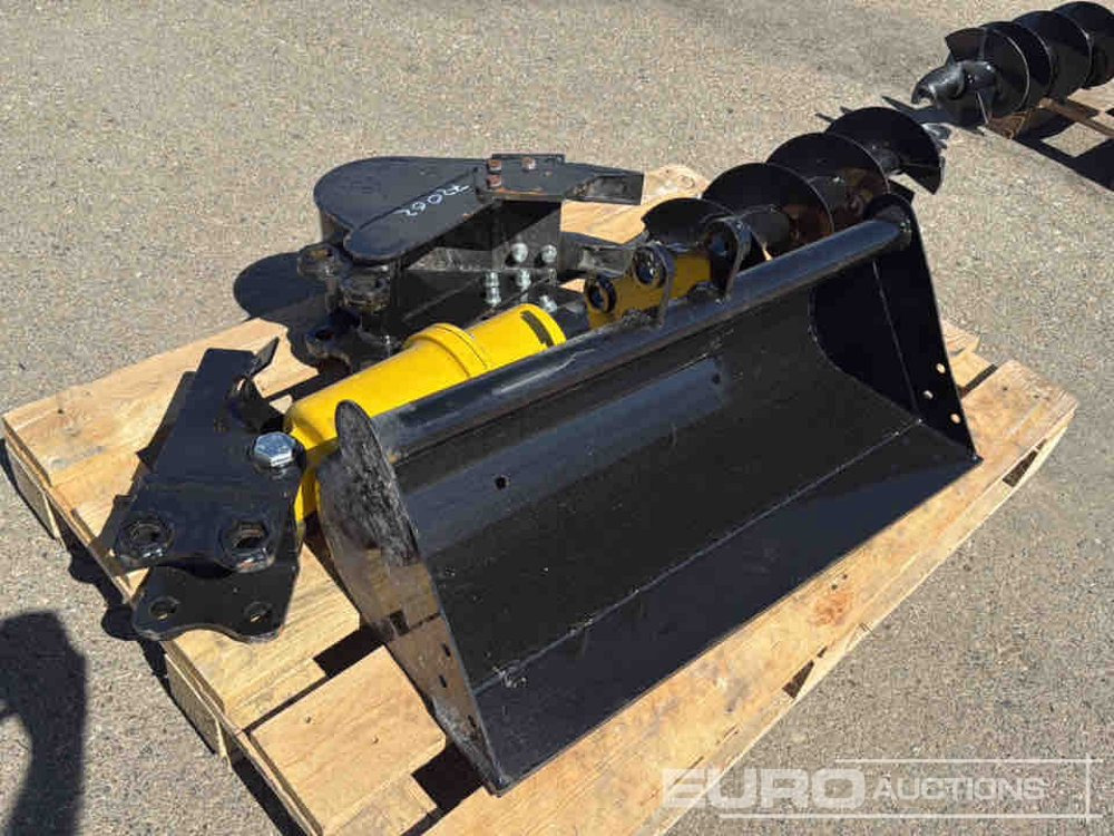 Unused Set of 8" Auger, 8" Digging, 30" Ditching Buckets to suit Mini Excavator / Conjunto Ahoyador y 2 Cazos - Cazo: foto 2 Unused Set of 8" Auger, 8" Digging, 30" Ditching Buckets to suit Mini Excavator / Conjunto Ahoyador y 2 Cazos - Cazo: foto 2