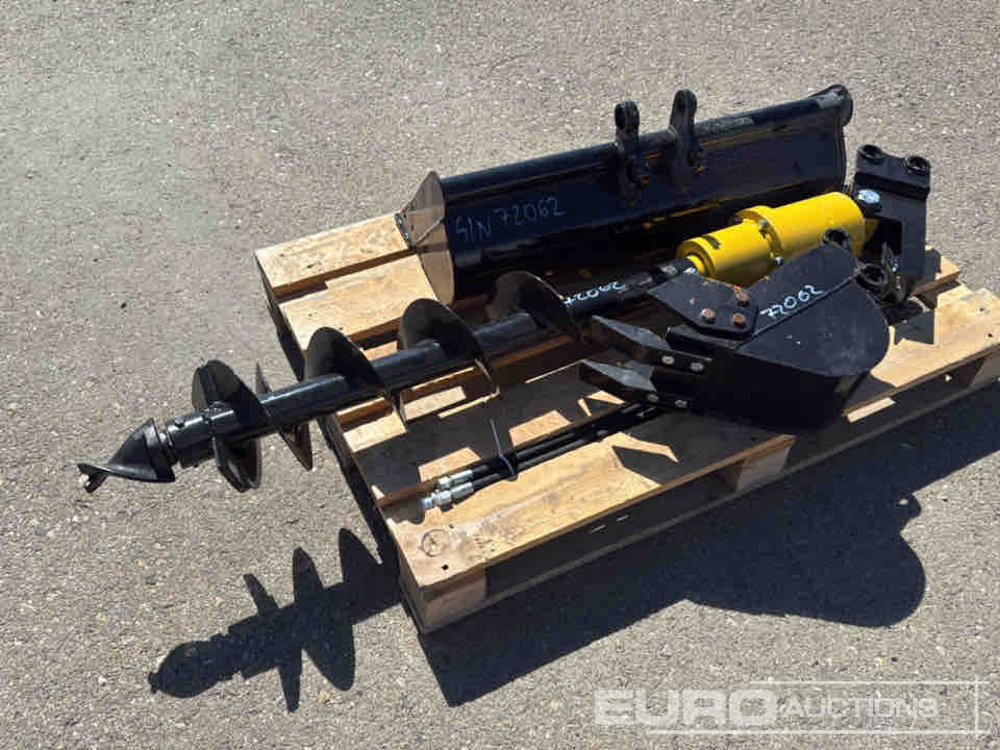 Unused Set of 8" Auger, 8" Digging, 30" Ditching Buckets to suit Mini Excavator / Conjunto Ahoyador y 2 Cazos - Cazo: foto 4 Unused Set of 8" Auger, 8" Digging, 30" Ditching Buckets to suit Mini Excavator / Conjunto Ahoyador y 2 Cazos - Cazo: foto 4