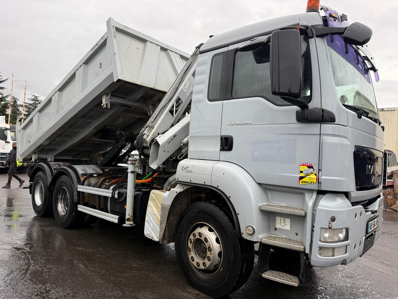 Camion porteur grue bi-benne MAN TGS 26.320 AB-504-HR - Camión volquete, Camión grúa: foto 5 Camion porteur grue bi-benne MAN TGS 26.320 AB-504-HR - Camión volquete, Camión grúa: foto 5