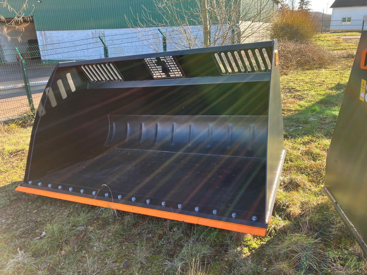 Alö Schaufel VXL 265 - Cargador frontal para tractor: foto 1 Alö Schaufel VXL 265 - Cargador frontal para tractor: foto 1