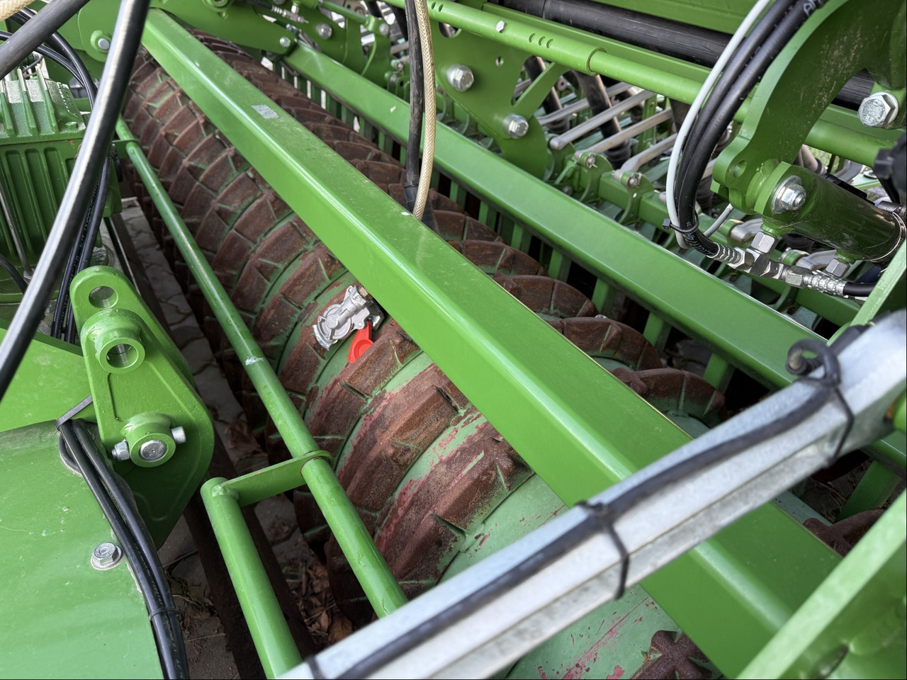 Amazone Anbaukreiselegge KE 3001 Super - Equipo para trabajo del suelo: foto 2 Amazone Anbaukreiselegge KE 3001 Super - Equipo para trabajo del suelo: foto 2