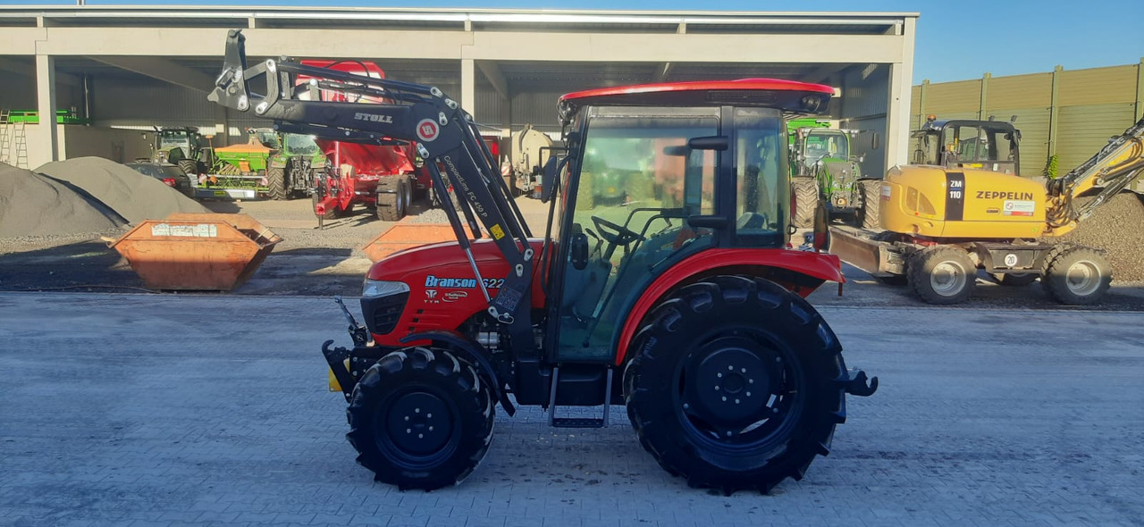 Branson Branson 6225C - Tractor: foto 1 Branson Branson 6225C - Tractor: foto 1