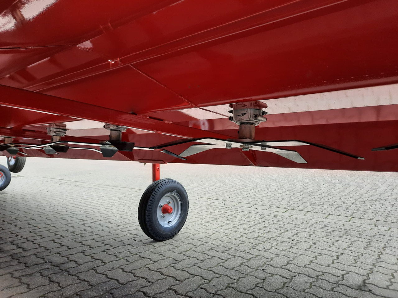 CTM Weed Surfer XL 9m - Desbrozadora de martillos: foto 4 CTM Weed Surfer XL 9m - Desbrozadora de martillos: foto 4