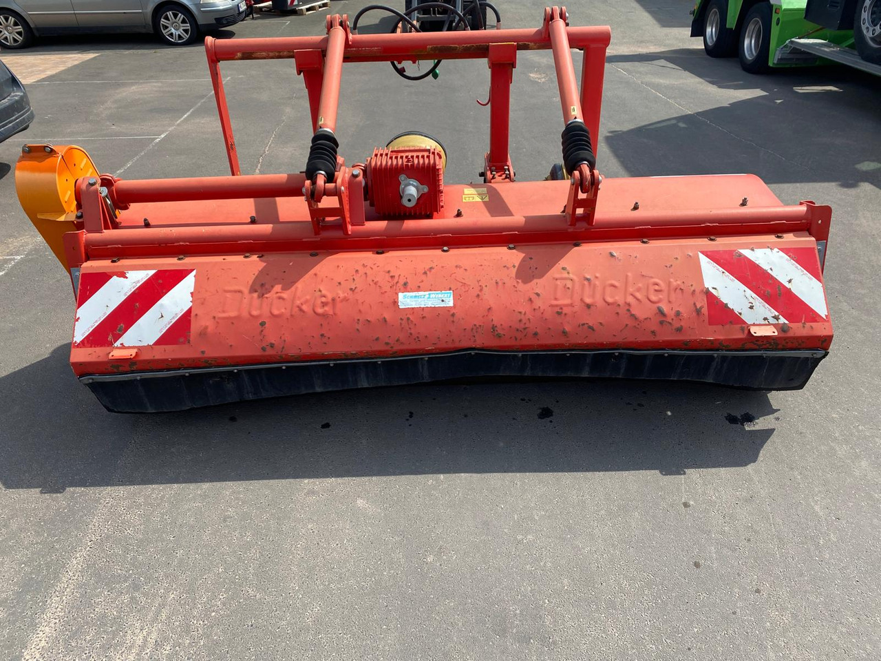 Dücker Unimäher UM 27 HV - Desbrozadora de martillos: foto 1 Dücker Unimäher UM 27 HV - Desbrozadora de martillos: foto 1