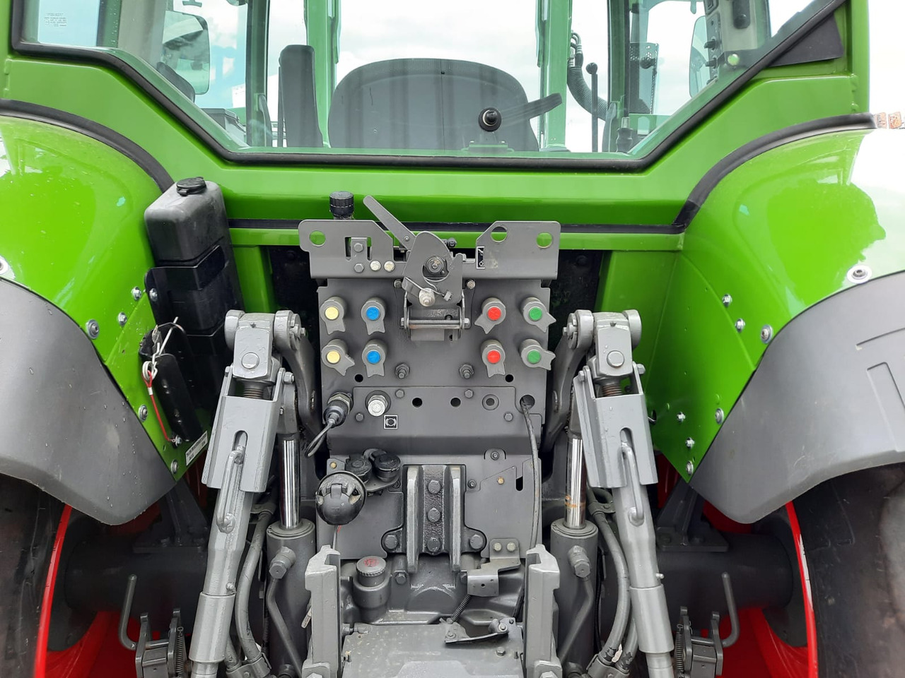 Arrendamiento de Fendt 211 Vario Fendt 211 Vario: foto 16