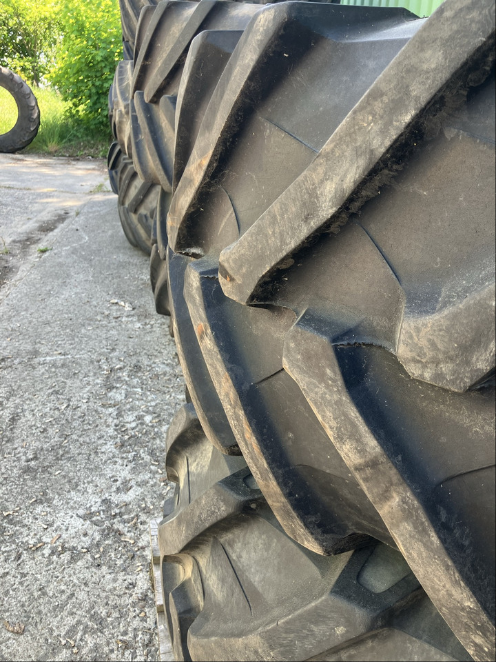 Fendt 2x Komplettrad 540/65R30 TB - Neumáticos y llantas: foto 2 Fendt 2x Komplettrad 540/65R30 TB - Neumáticos y llantas: foto 2