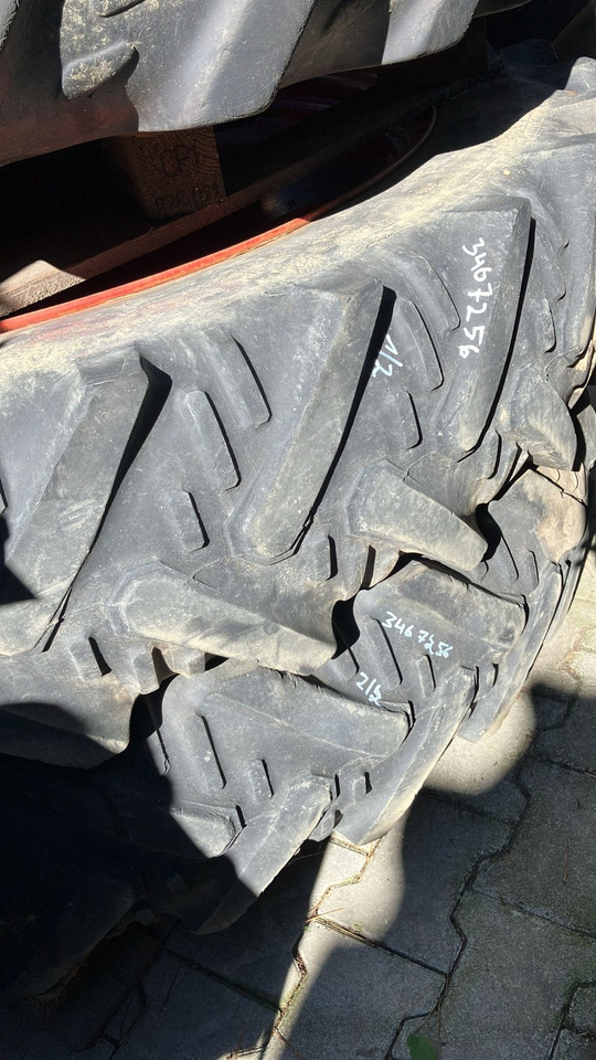 Fendt 2x Räder 11.2R45 - Neumáticos y llantas: foto 1 Fendt 2x Räder 11.2R45 - Neumáticos y llantas: foto 1